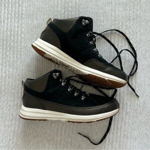 The North Face Back-To-Berkeley Boots (Size 11)